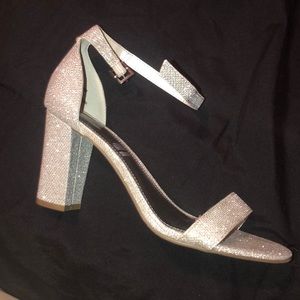 SILVER WOMENS HEEL